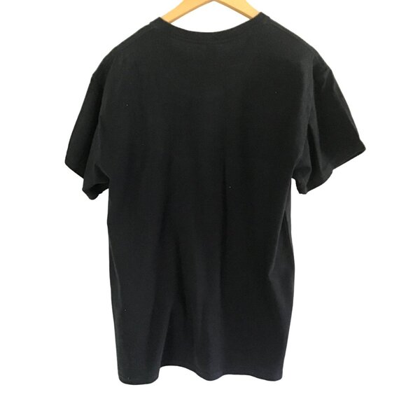 GILDAN- MENS BLACK GRAPHIC SHORT SLEEVE 100% HEAVY COTTON T-SHIRT SIZE LARGE - Picture 2 of 6